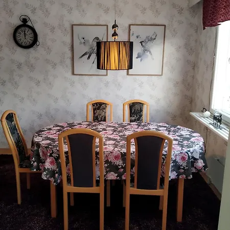 Laegenhet Sandasvaegen Huoneisto